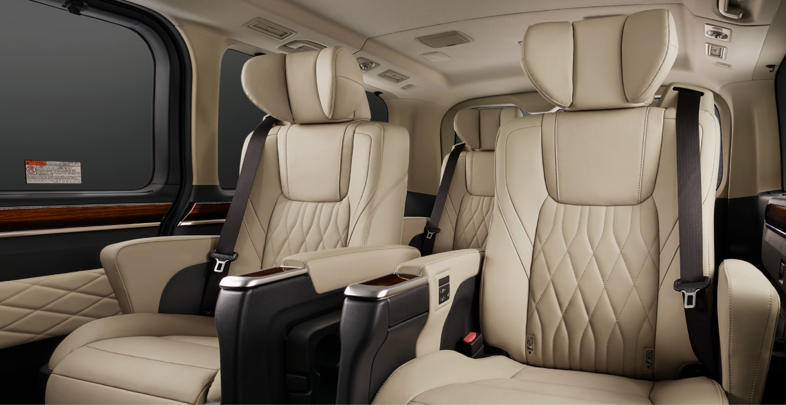 グランエース 外観 内装 トヨタカローラ函館株式会社