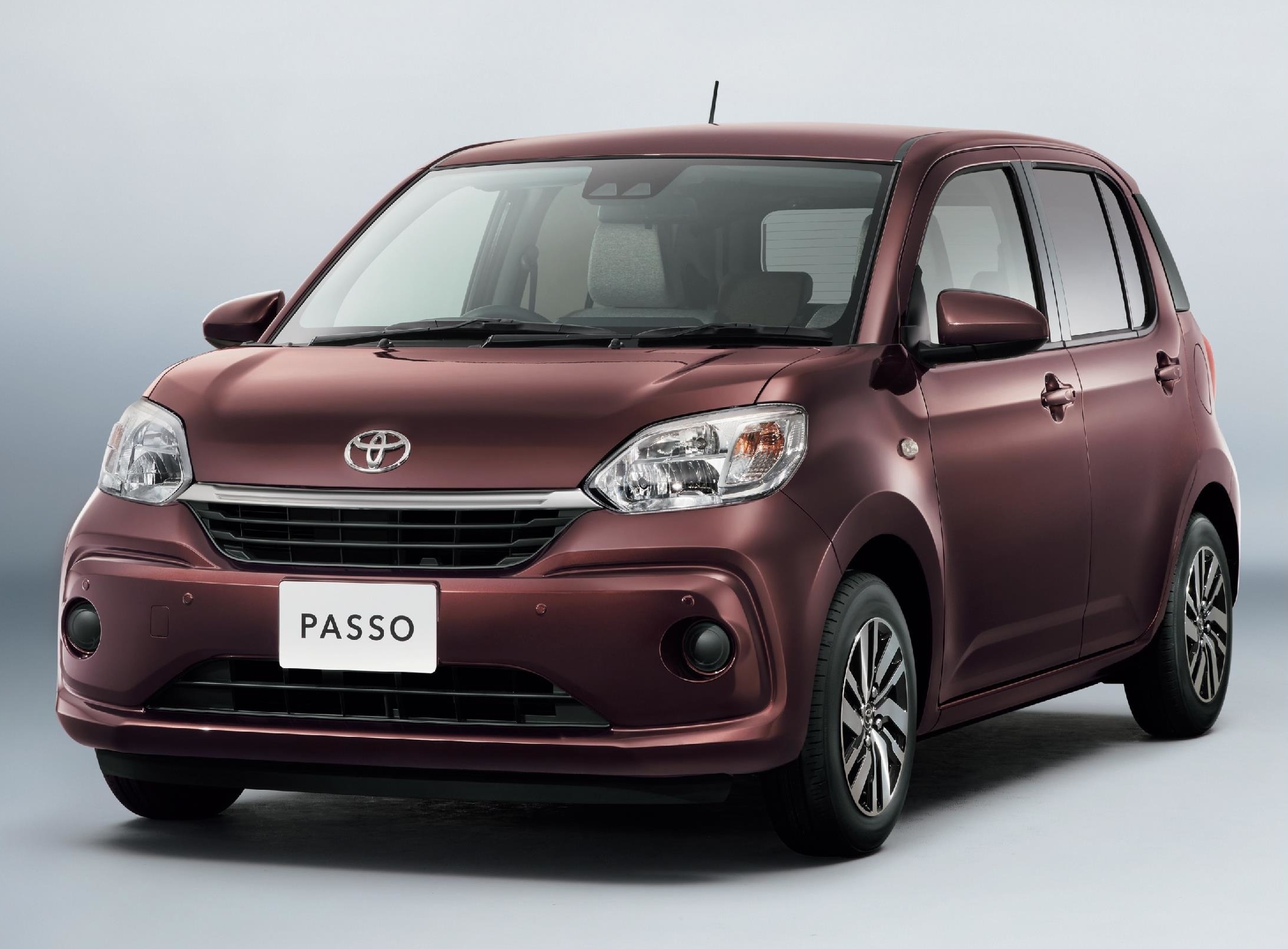 X“G package”(2WD)